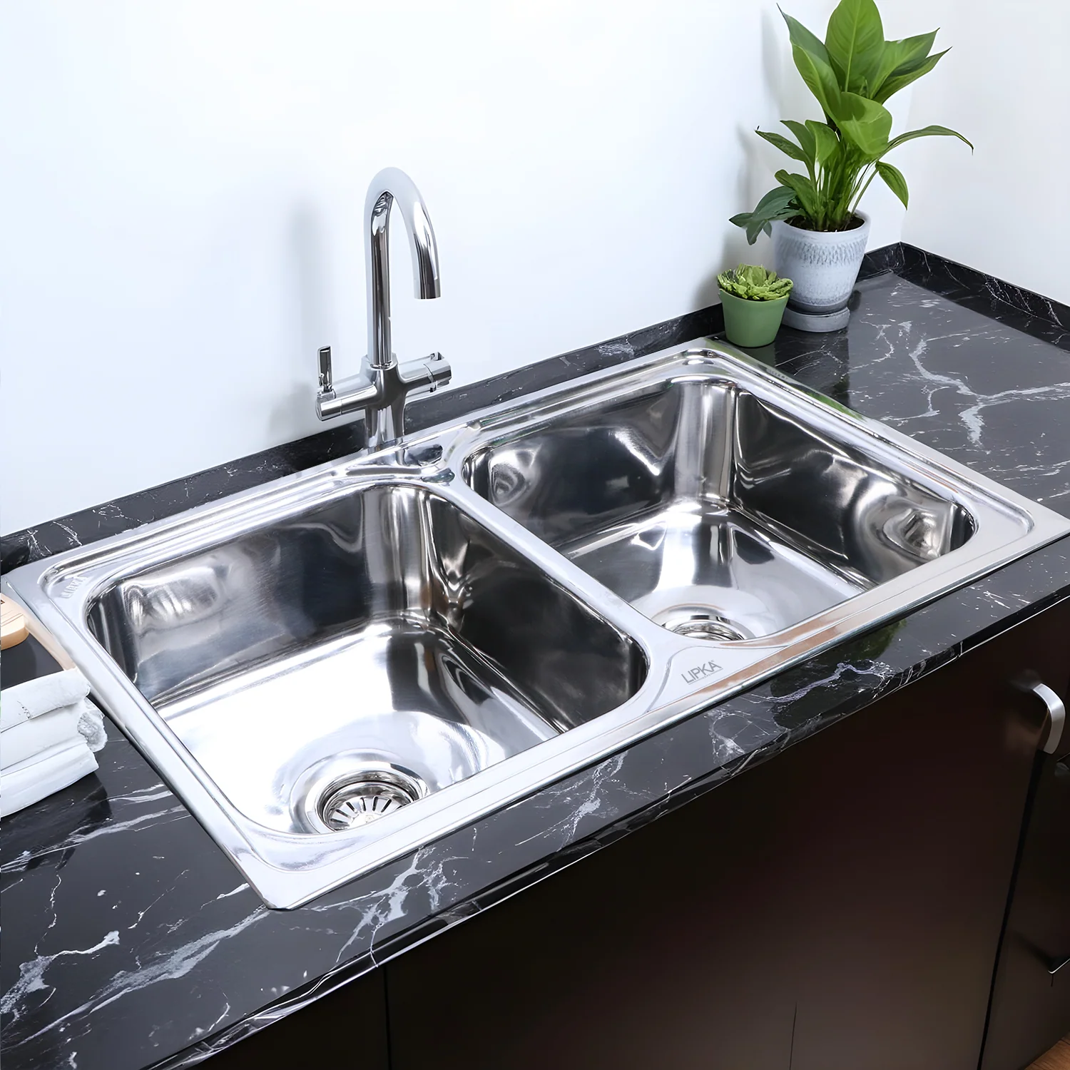 Round Double Bowl 304-Grade Kitchen Sink (37 x 18 x 8 Inches) - LIPKA